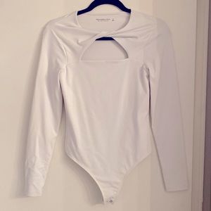 Abercrombie & Fitch twist front bodysuit